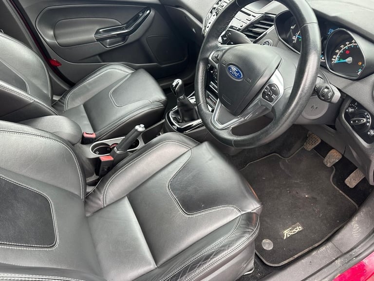 2015 Ford Fiesta 1.0T EcoBoost Titanium Euro 5 (s/s) 5dr HATCHBACK Petrol Manual