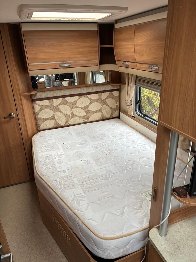 2012 Swift Conquer 570