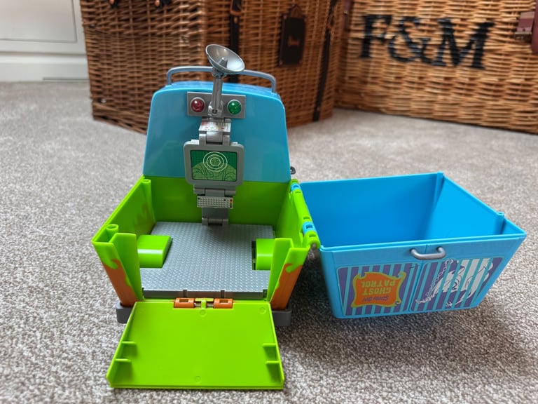 Vintage Scooby Doo money box, mystery machine van, dice roller DVD