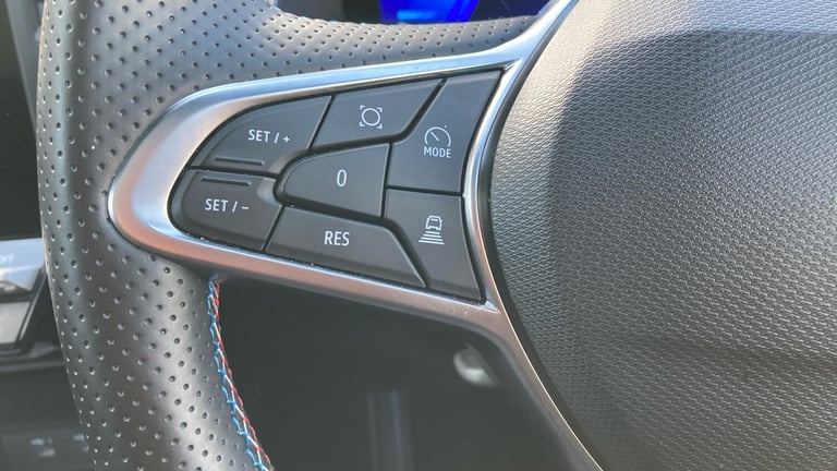 2025 Renault Symbioz 1.6 E-Tech FHEV 145 Iconic Esprit Alpine 5dr Auto Hybrid Estate Estate Hybri...