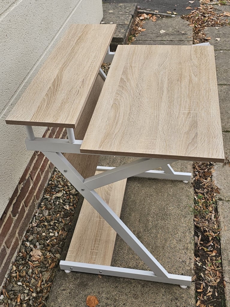 Modern desk