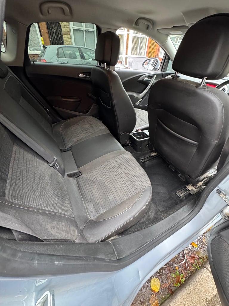 Vauxhall, ASTRA, Hatchback, 2014, Manual, 1686 (cc), 5 doors
