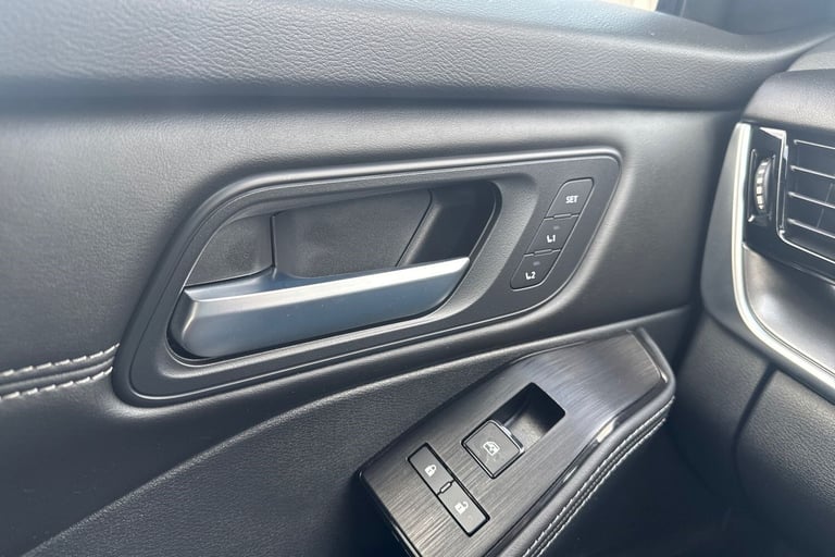 2025 Nissan X-Trail 1.5 E-Power E-4orce 213 N-Trek 5dr [7 Seat] Auto Station Wagon Hybrid Automatic