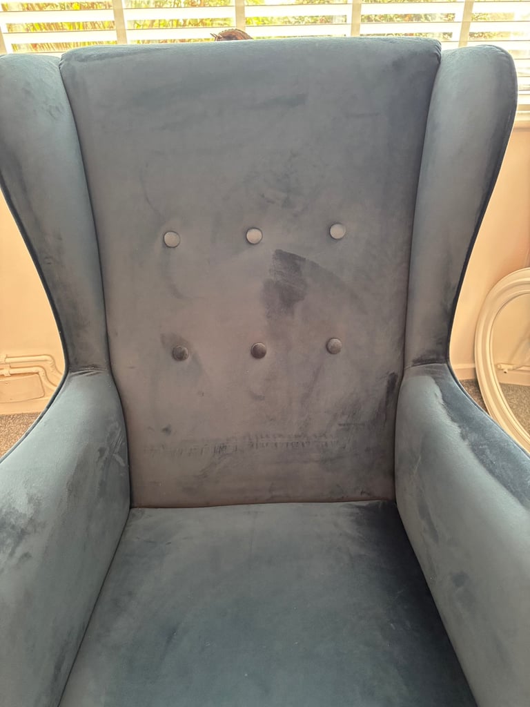 High back velvet chair 