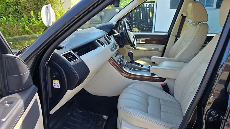 Land Rover, RANGE ROVER SPORT, Estate, 2010, Semi-Auto, 2993 (cc), 5 doors