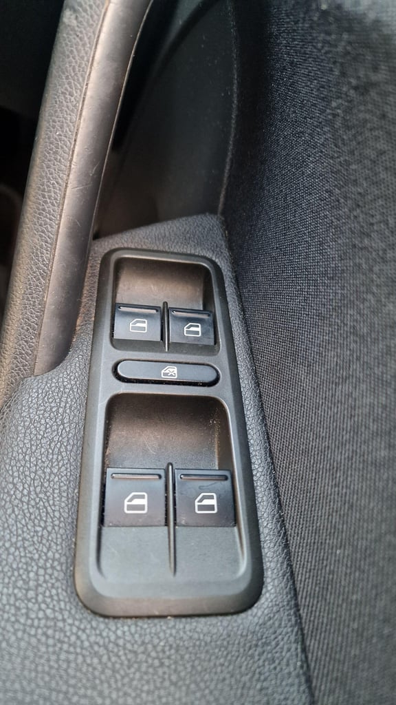 2010 Skoda Yeti 1.2 TSI S DSG Euro 5 5dr HATCHBACK Petrol Automatic