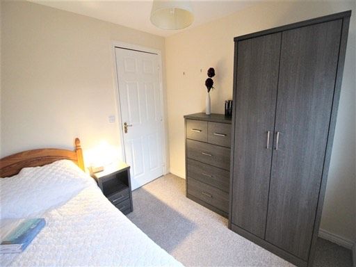 image for Bright, Furnished Single Room with Bills & Weekly Cleaner Included