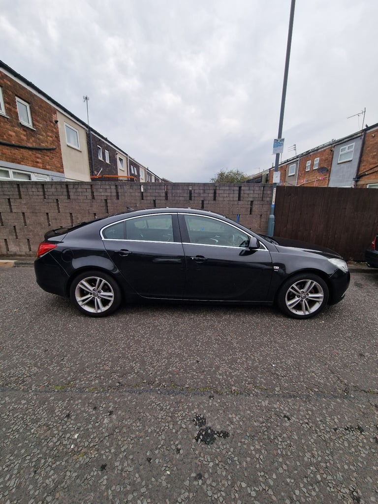 image for Vauxhall, INSIGNIA, Hatchback, 2011, Manual, 1956 (cc), 5 doors