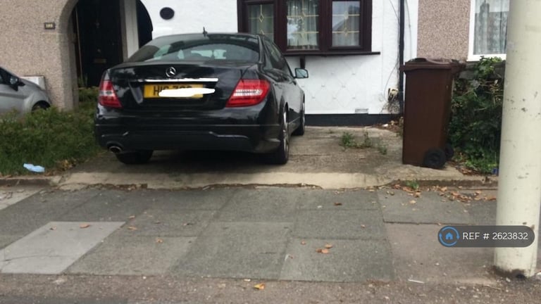 3 bedroom house in Wood Lane, Dagenham, RM8 (3 bed) (#2623832)