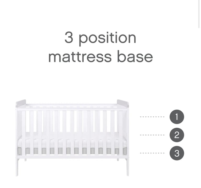 Cot bed and top changer 