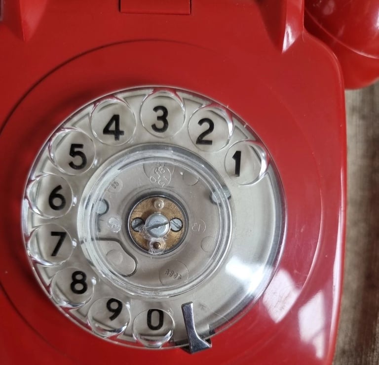 Vintage 1970s Red GPO Retro Telephone 706 F