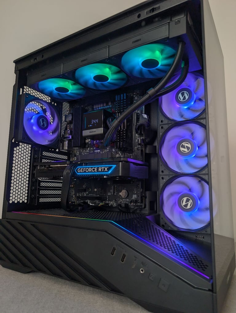 Lian Li Performance Gaming PC | AMD Ryzen 7600X | RTX 4070 12GB | 32GB DDR5 | 2TB  | Corsair | AIO