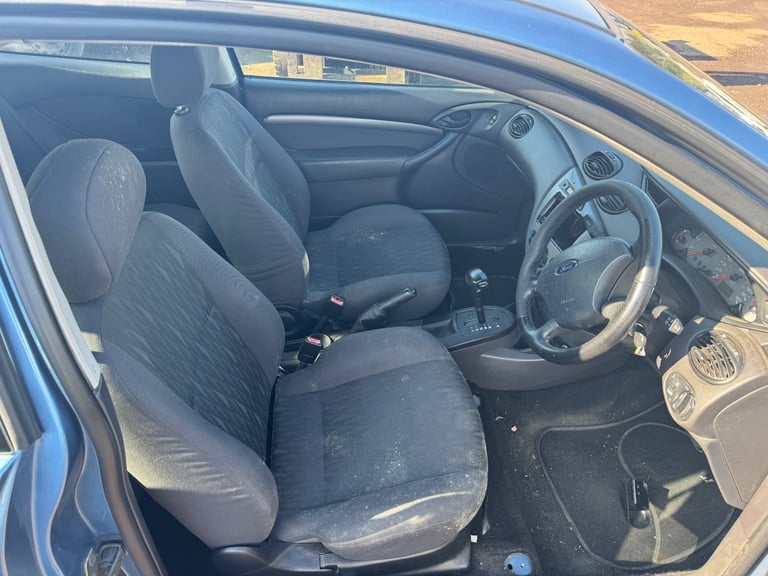 Ford focus mk1 2 door 1.8 petrol 2003 blue BREAKING FOR PARTS 
