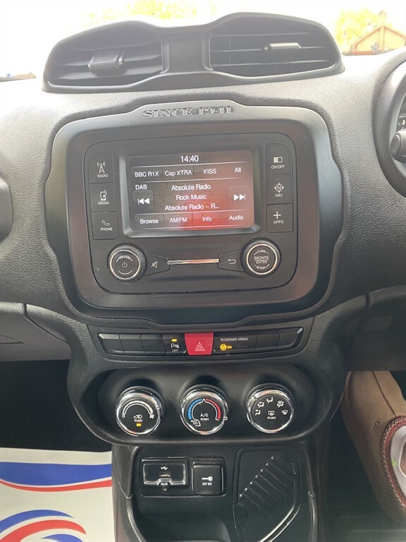 2016 Jeep Renegade LONGITUDE Estate Petrol Manual