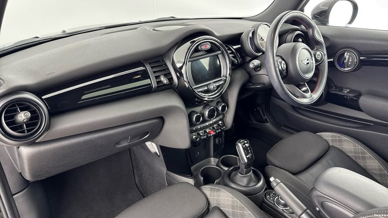 2018 MINI Hatch 1.5 Cooper Sport II 3dr Auto Petrol Hatchback Hatchback Petrol Automatic