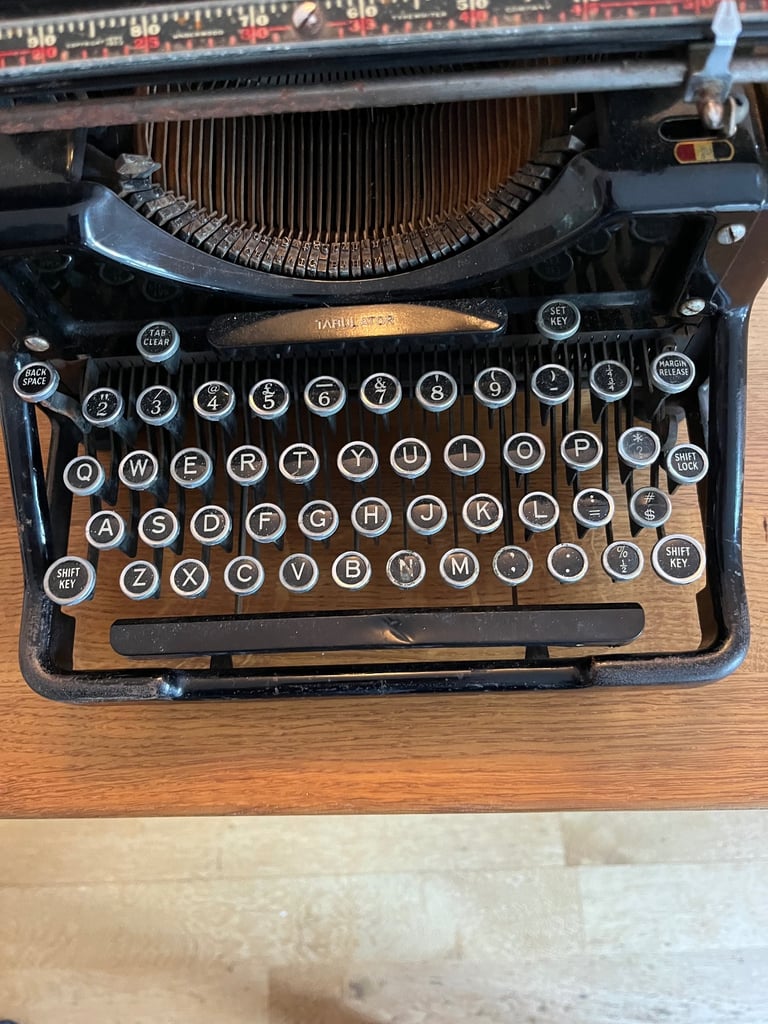 1934 underwood no 6-14 typewriter 