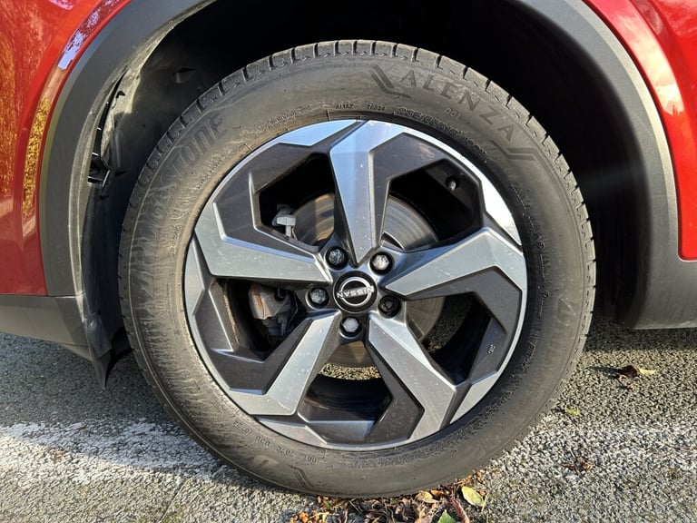 2022 Nissan Qashqai 1.3 DIG-T N-CONNECTA MHEV 5DR Manual Hatchback PETROL Manual