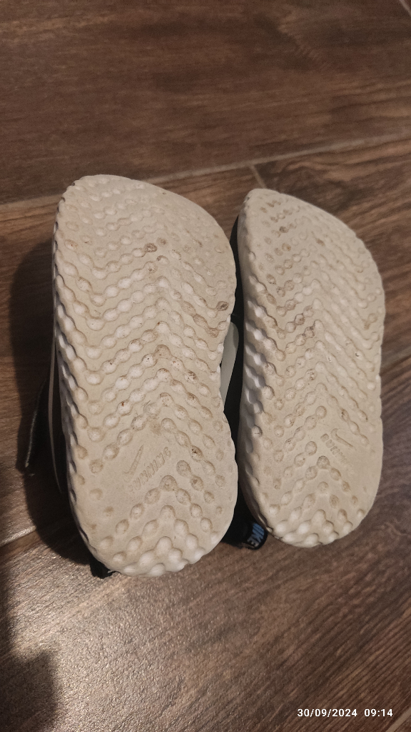 Toddler winter boots, trainers sizes 4-5