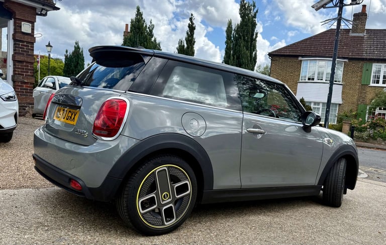 2020 MINI Hatch 135kW Cooper S Level 1 33kWh 3dr Auto HATCHBACK ELECTRIC Automatic