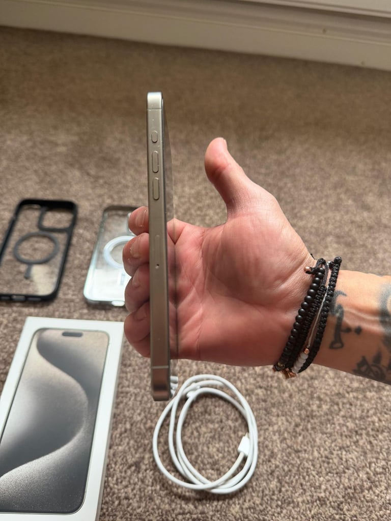 iPhone 15 Pro Max 256GB - Excellent Condition - Boxed with Charger & Case