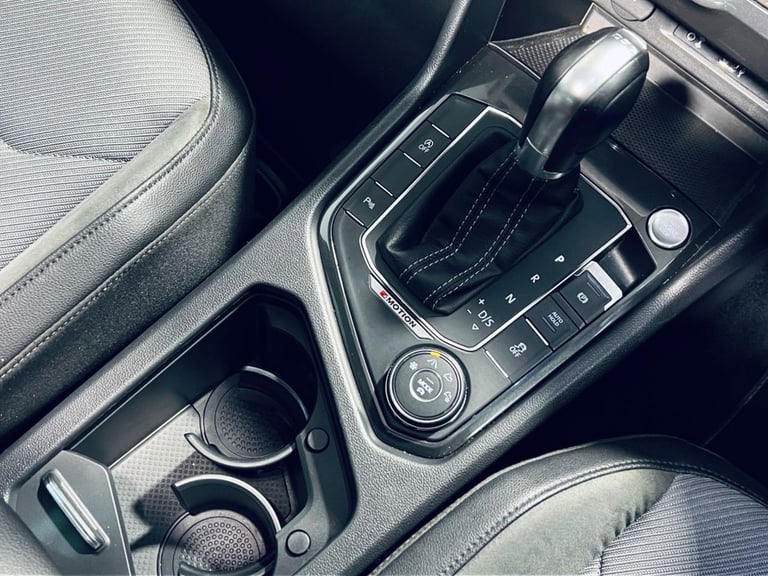 2017 Volkswagen Tiguan 2.0 TDi 150 4Motion R-Line 5dr DSG ESTATE DIESEL Automatic