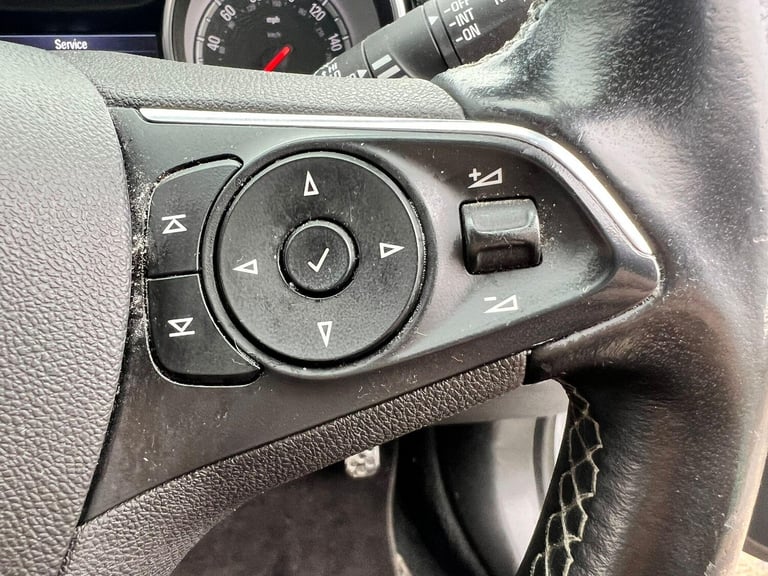 2018 Vauxhall Insignia 1.5i Turbo SRi Nav Grand Sport Euro 6 (s/s) 5dr HATCHBACK Petrol Manual