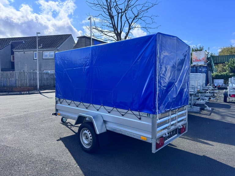 BRAND NEW 8,7ft x 4,2ft SINGLE AXLE TRAILER WITH FRAME AND COVER AND RAMP 750KG