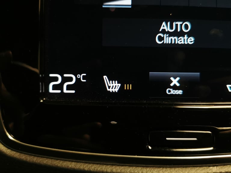 2019 Volvo XC90 2.0h T8 Twin Engine 11.6kWh R-Design SUV 5dr Petrol Plug-in Hybrid Auto 4WD Suv P...