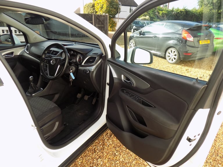 2015 Vauxhall Mokka 1.4T Exclusiv 5dr HATCHBACK Petrol Manual