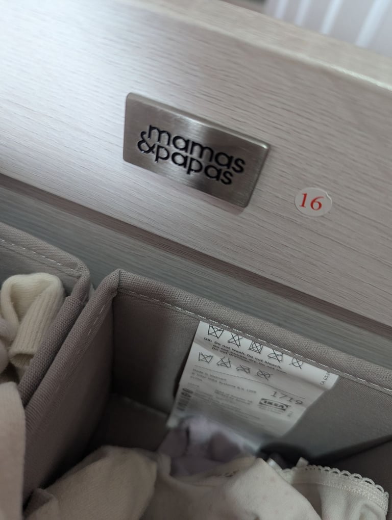 Mamas and papas drawers and toddler bed set