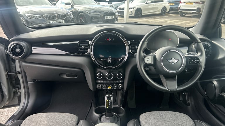 2022 MINI Hatch 135kW Cooper S Level 2 33kWh 3dr Auto Electric Hatchback Hatchback Electric Autom...