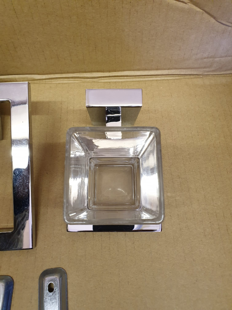 Bathroom Chrome Square Towel Holder & Tumbler Holder