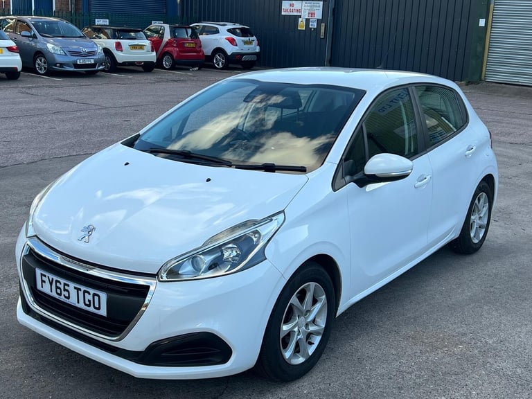 2015 Peugeot 208 1.2 PureTech 82 Active 5dr HATCHBACK Petrol Manual