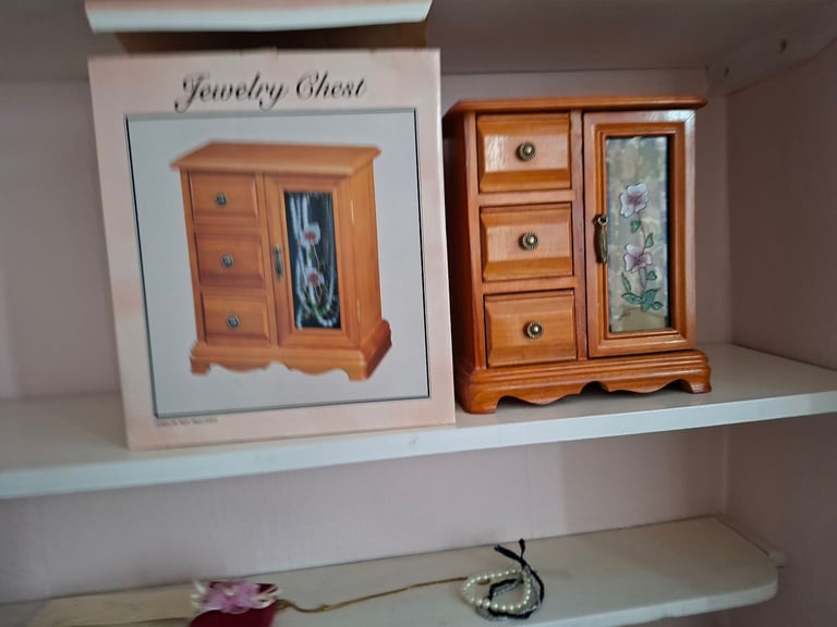 Jewellery Box, Cabinet, Boxed