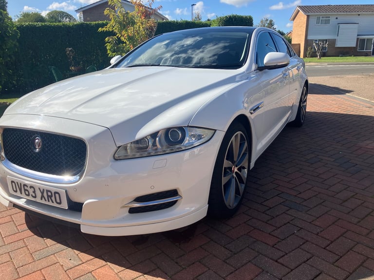 Jaguar, XJ, Saloon, 2013, Other, 2995 (cc), 4 doors