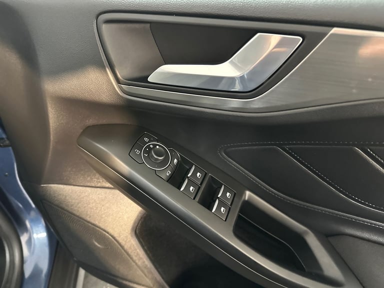 2022 Ford Focus 5Dr Titanium 1.0 MHEV 155PS Hatchback Petrol Manual