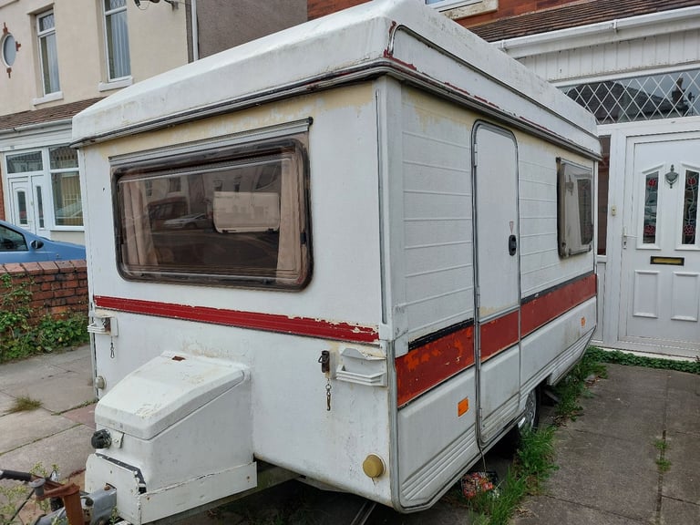 Rapido pop up caravan/trailer