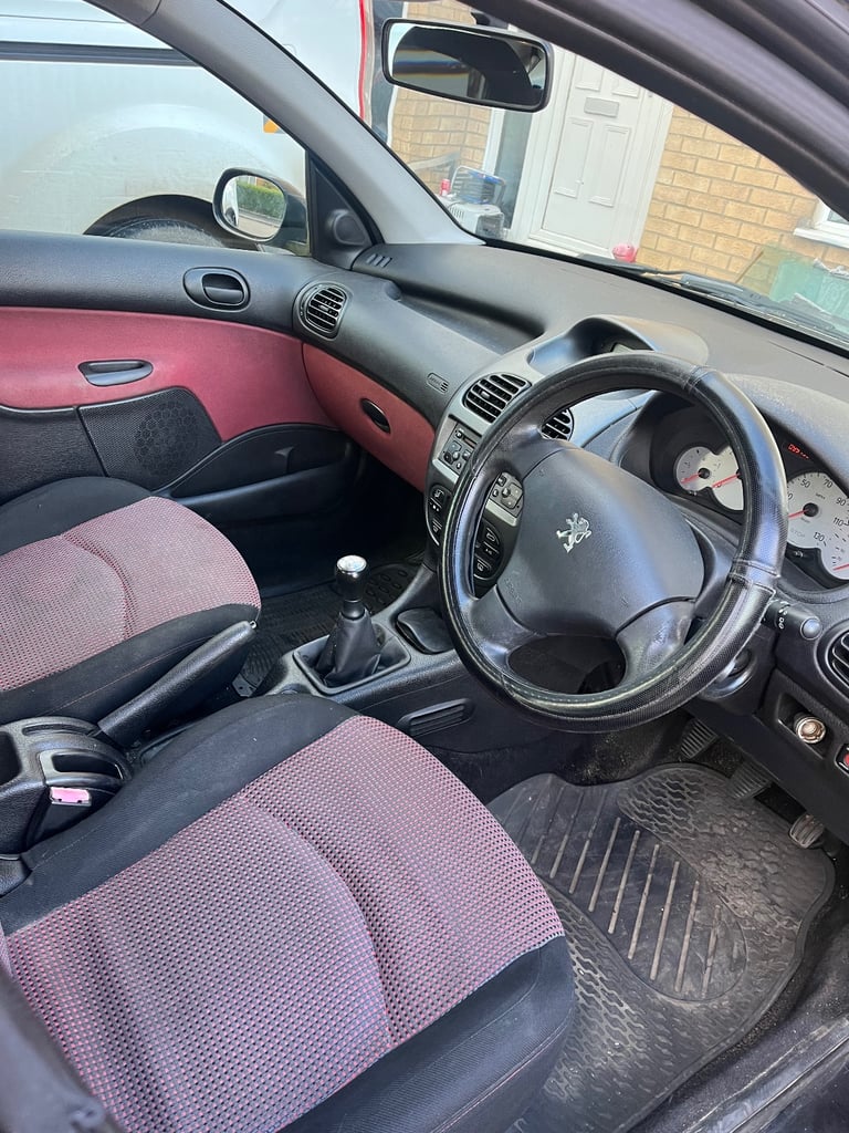 Peugeot, 206, Hatchback, 2006, Manual, 1124 (cc), 5 doors