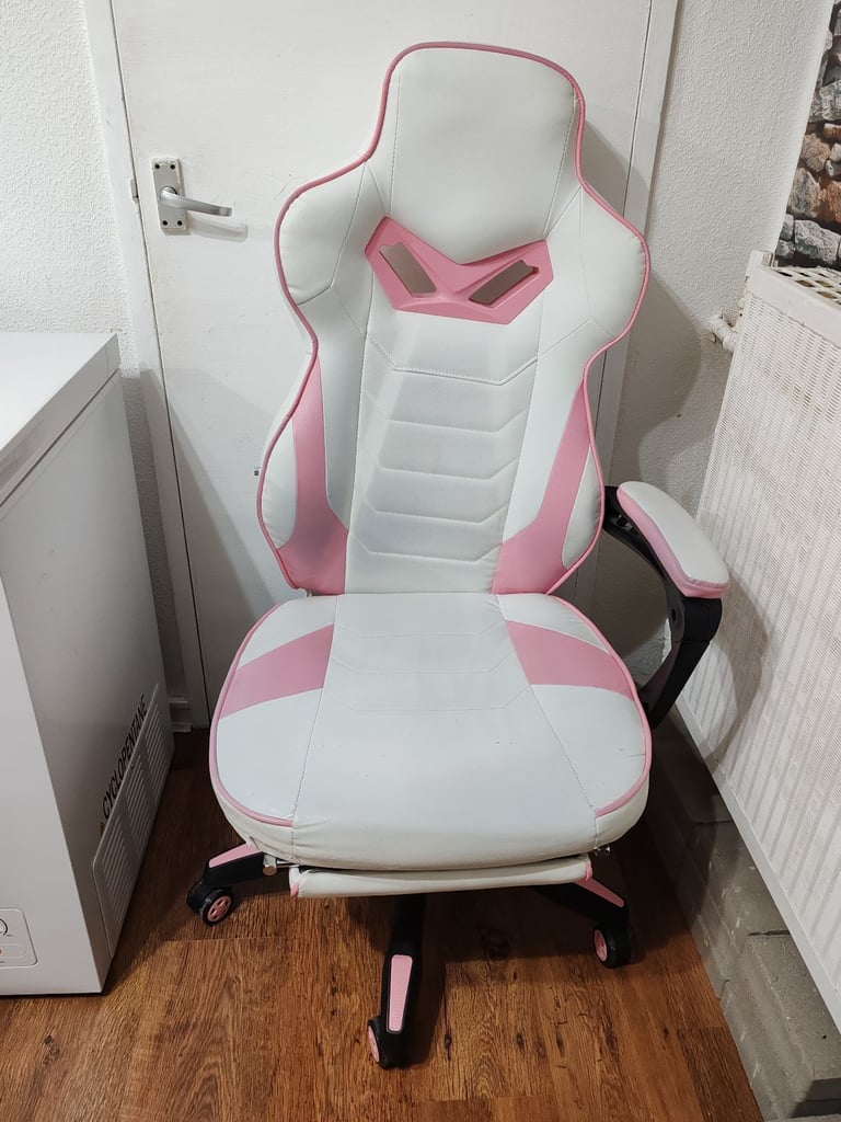 image for Free Gaming Chair