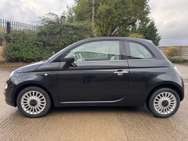 2013 63 FIAT 500 LOUNGE*FULL SERVICE HISTORY*SEPTEMBER 2026 MOT*LOW MILEAGE*
