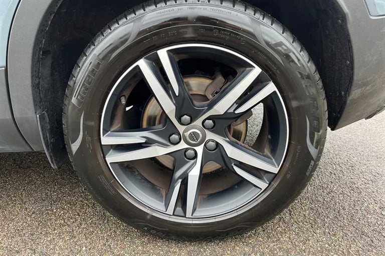 2021 Volvo XC40 2.0 B4 MHEV R-Design SUV 5dr Petrol Hybrid Auto Euro 6 (s/s) (197 ps) SUV Hybrid ...