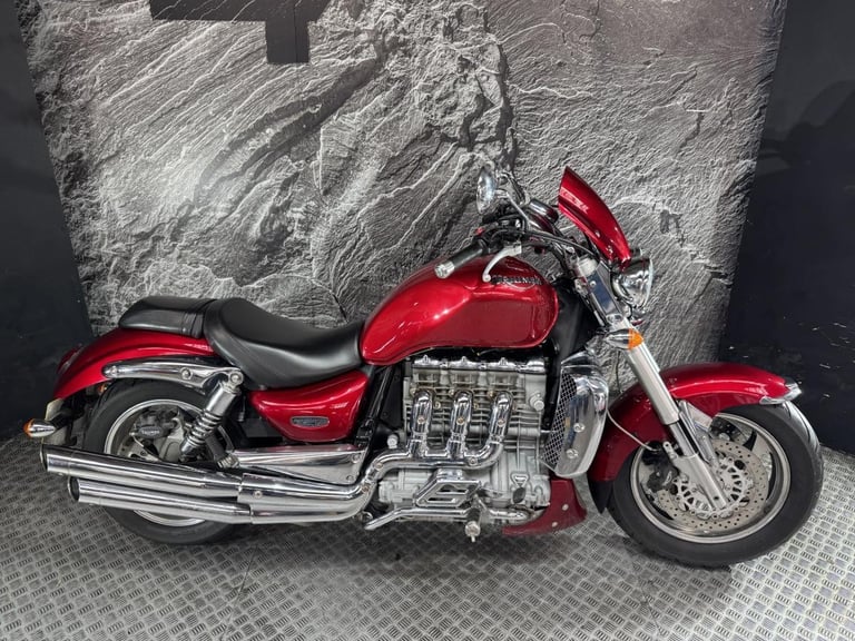TRIUMPH ROCKET III 3 2004