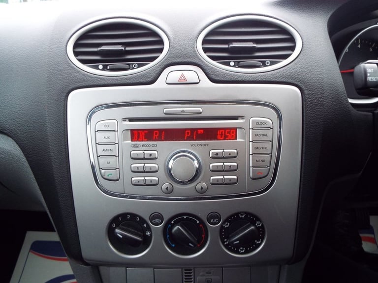 2008 Ford Focus 1.6 Style Hatchback 5dr Petrol Manual (159 g/km, 99 bhp) Hatchback Petrol Manual