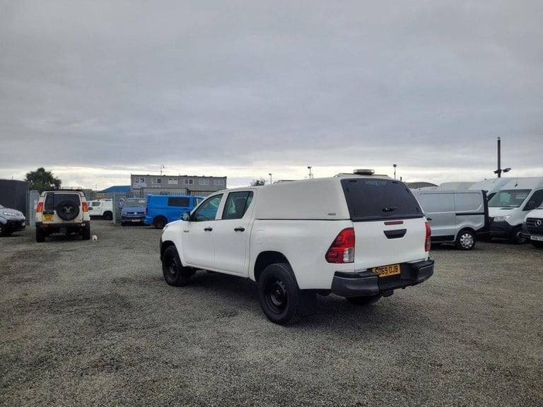 2019 ON 69 PLATE TOYOTA HILUX ACTIVE D-4D 4WD 2400CC DOUBLE CAB PICK UP ULEZ 