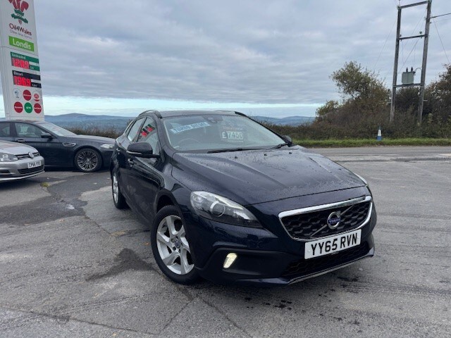 2015 Volvo V40 D3 CROSS COUNTRY LUX NAV Hatchback Diesel Manual