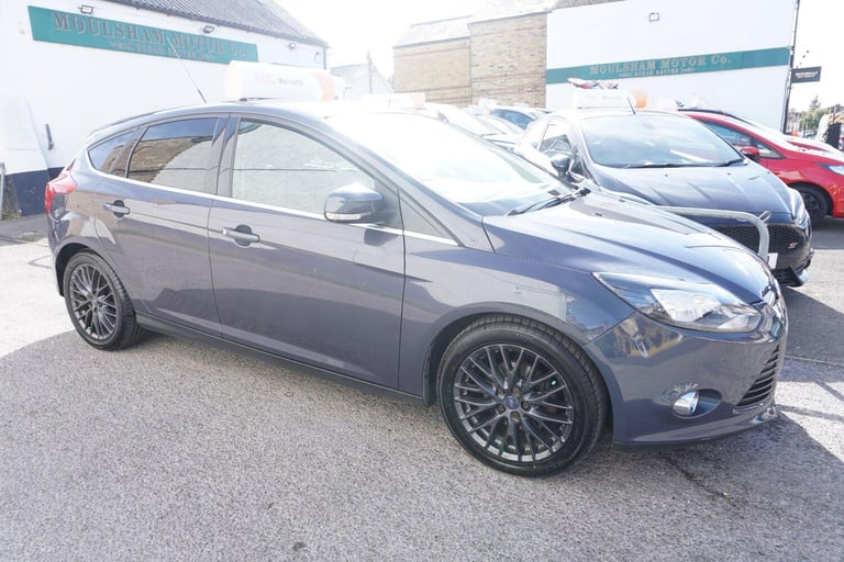 image for 2013 Ford Focus 1.0T EcoBoost Zetec Euro 5 (s/s) 5dr HATCHBACK Petrol Manual