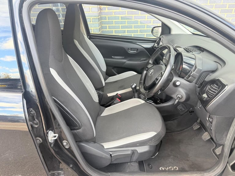 2017 Toyota AYGO 1.0 VVT-i x-press Euro 6 5dr HATCHBACK Petrol Manual