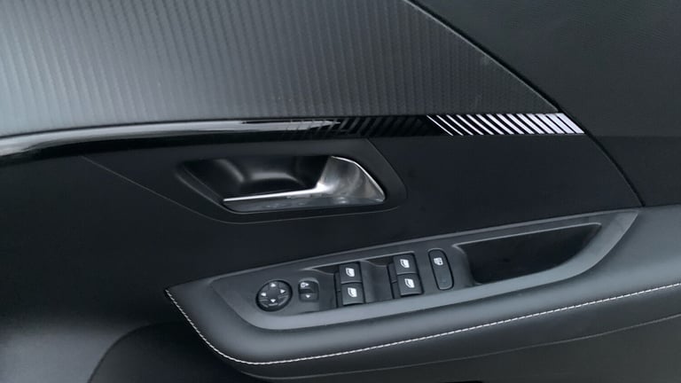 2024 Peugeot 208 50kWh E-Style Hatchback 5dr Electric Auto (7.4kW Charger) (136 ps) Hatchback Ele...