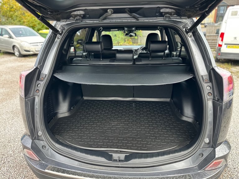 2017 Toyota RAV4 2.0 D-4D Excel TSS 5dr [Nav] 2WD ESTATE Diesel Manual