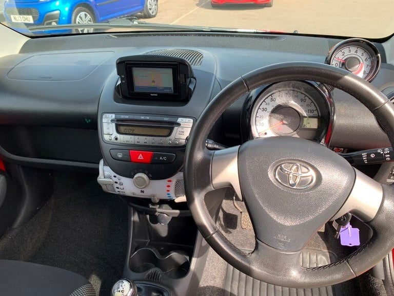 Toyota AYGO VVT-I MOVE WITH STYLE